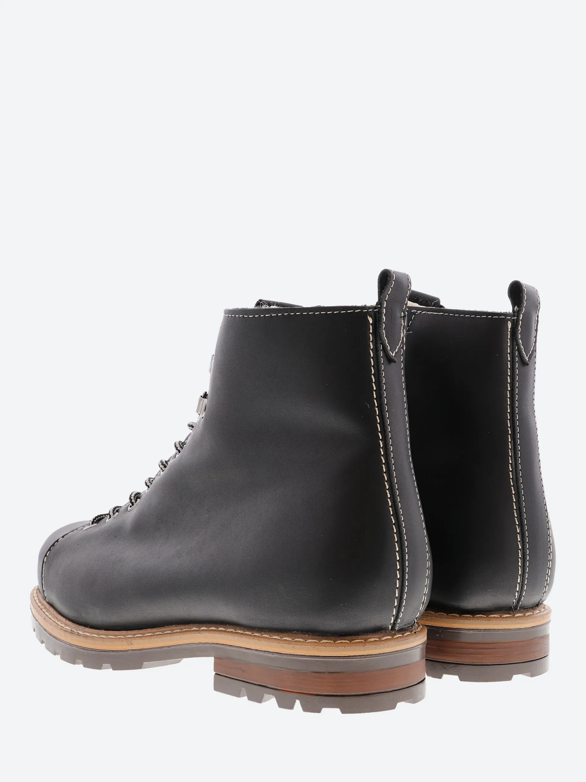 Anfibio - Anders in Black