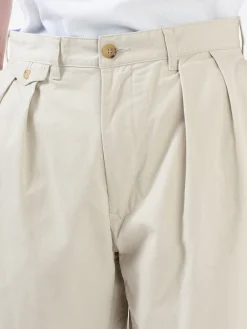 BEAMS PLUS - 2 Pleat Chino in Cement