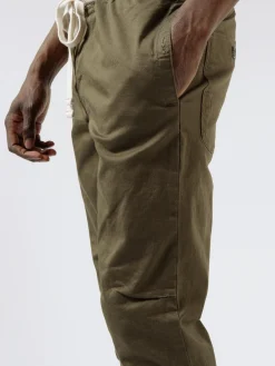 BEAMS PLUS - Gym Pants Slim Twill in Olive
