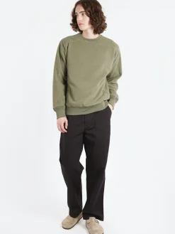 BEAMS PLUS - MIL Crew Fleece in Olive