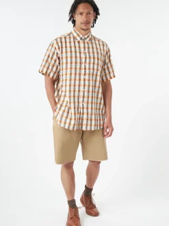 BEAMS PLUS - Plain Front Shorts in Khaki