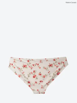 Beth Richards - Naomi Bottom in English Rose