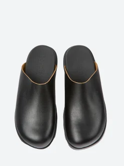 Camper - Brutus Clogs in Black
