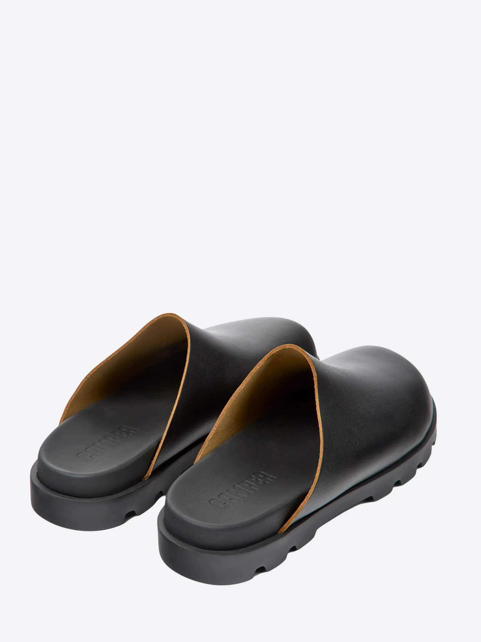 Camper - Brutus Clogs in Black