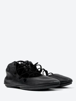 Camper - Right Nina Lace-Up Flats in Black