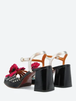 Chie Mihara - Nassun in Black and Cerise