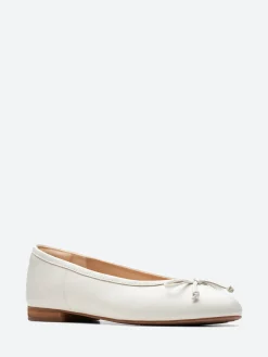 Clarks - Fawna Lily in White