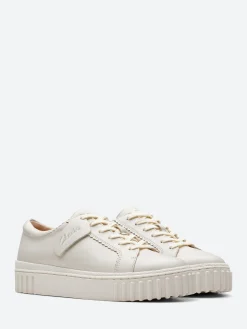 Clarks - Mayhill Walk in Off White