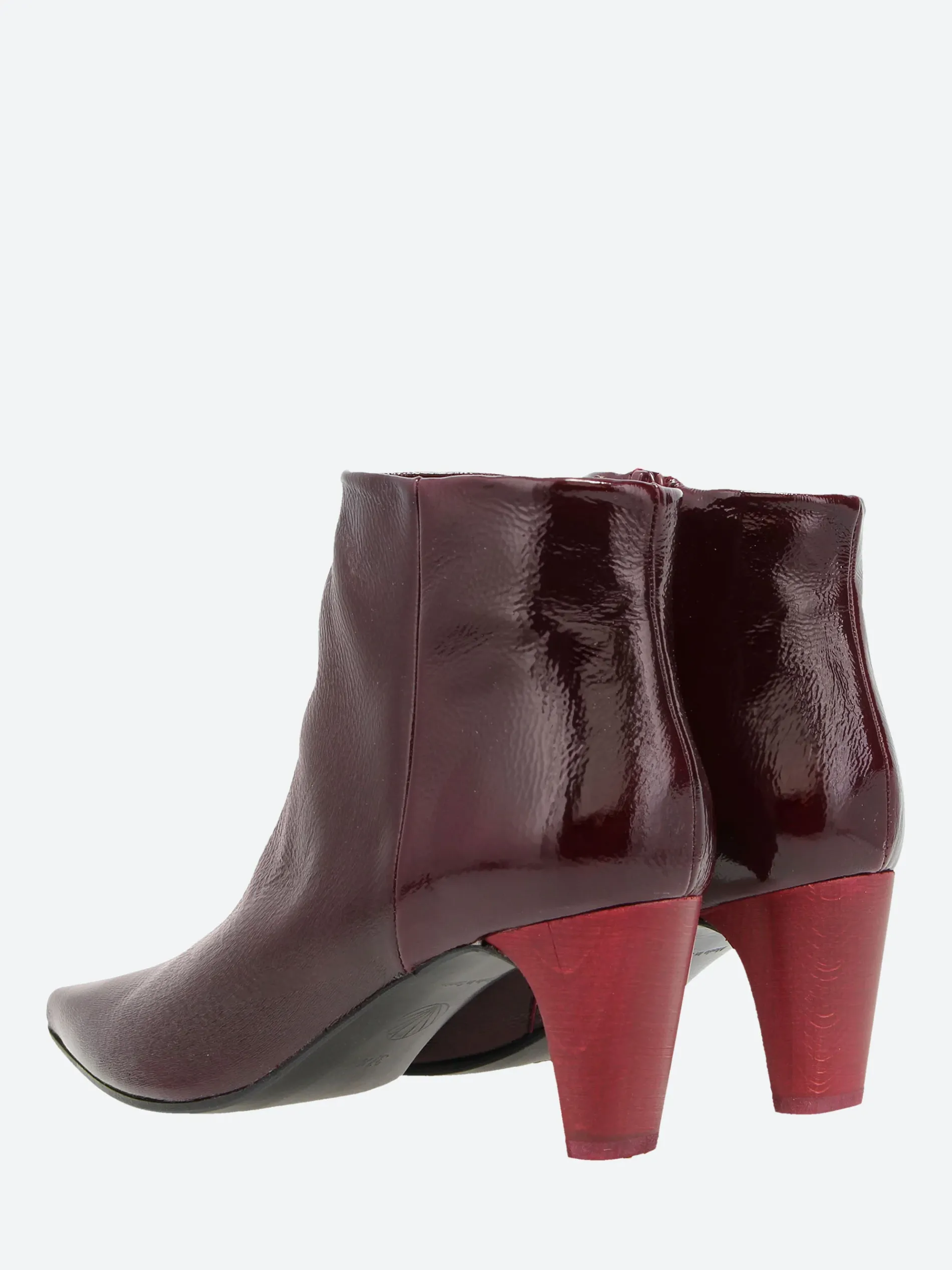 Coclico - Plato in Cordovan Crinkle