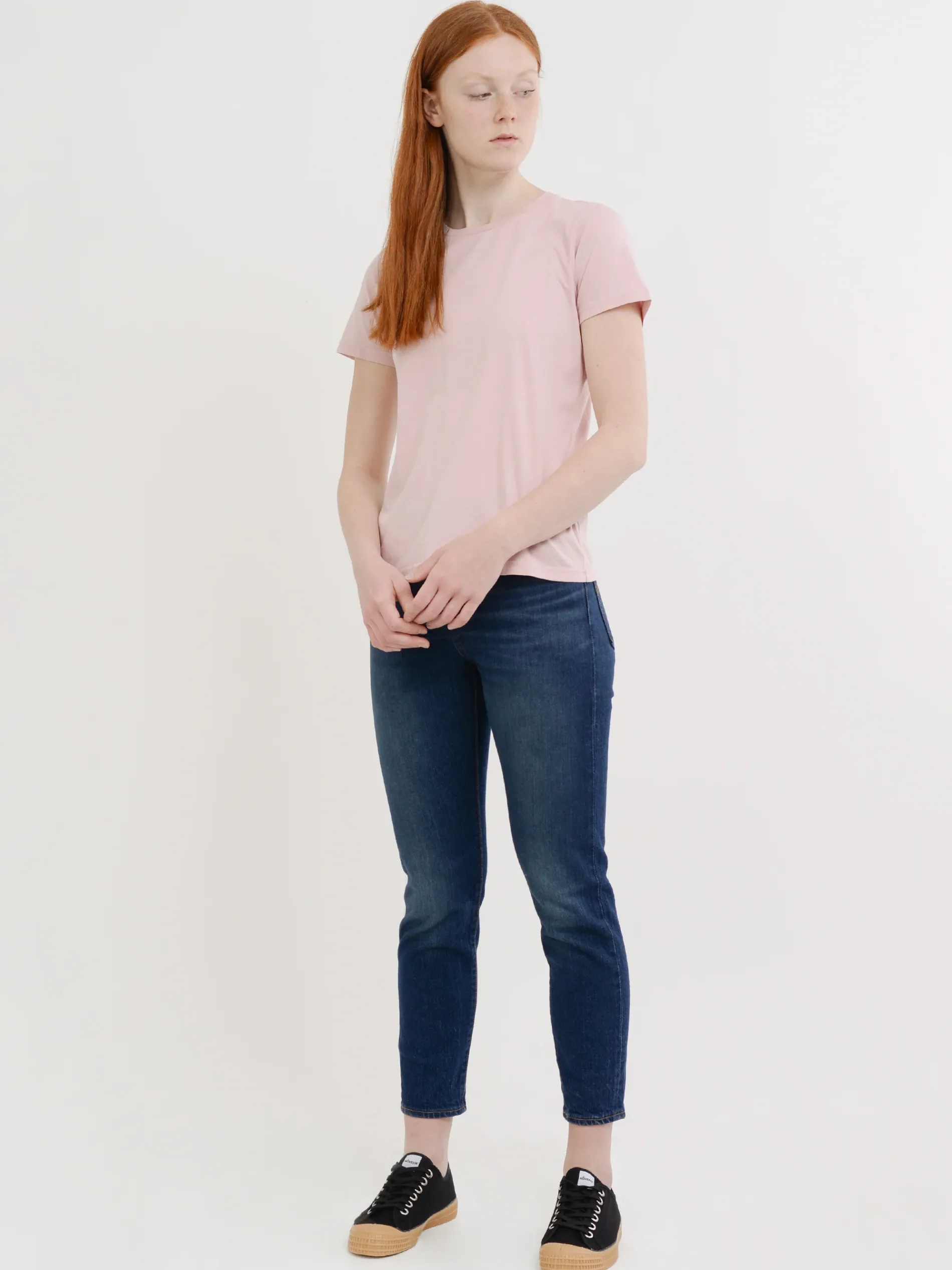Colorful Standard - Women Light Organic Tee in Faded Pink