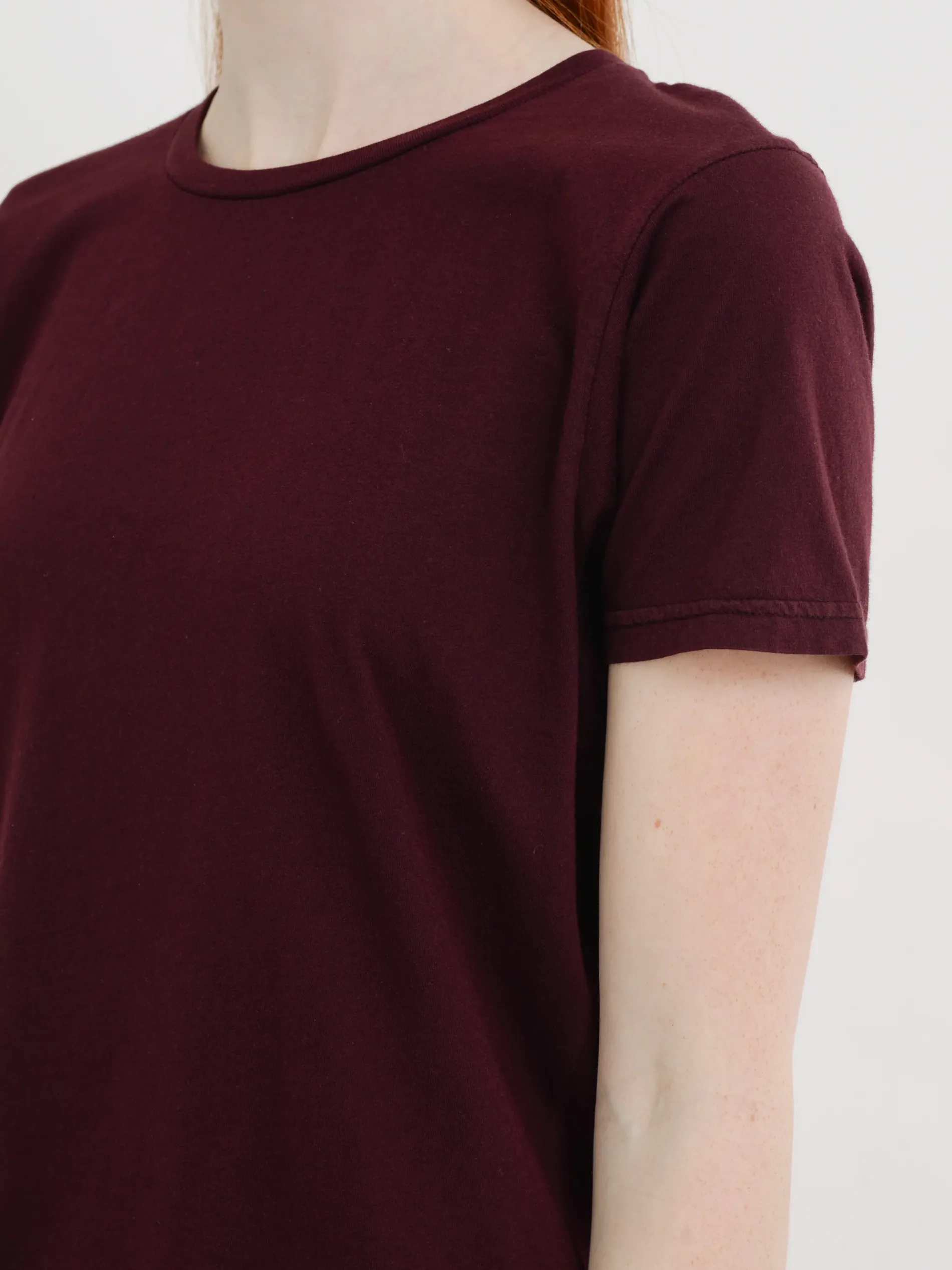 Colorful Standard - Women Light Organic Tee in Oxblood Red