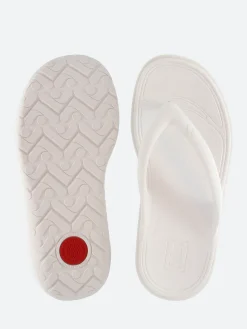 FitFlop - Relieff Recovery Toe-Post Sandals in Urban White