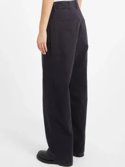 Girls of Dust - Reno Chino in Ink