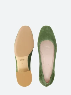 gravitypope - Nadia in Green