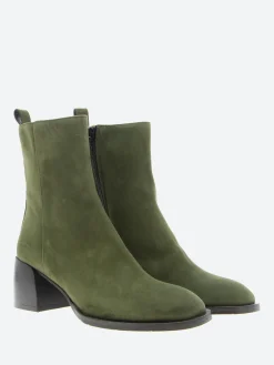 gravitypope - Nalita in Cespuglio Camoscio