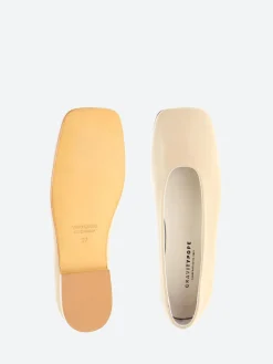 gravitypope - Raina Ballet Flats in Sand Baffi