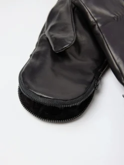 gravitypope - Top Zipper Mitten in Black