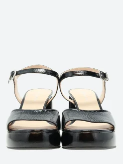 gravitypope - Zelia in Negro Baku