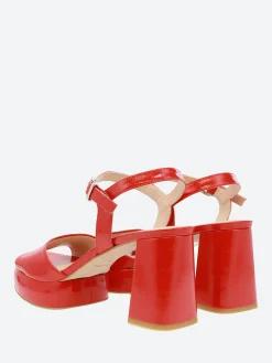 gravitypope - Zelie in Fresa Baku