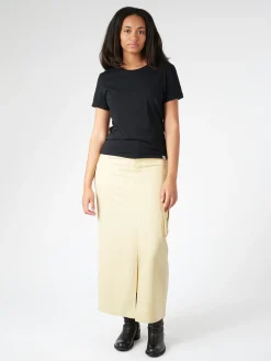 Merz b. Schwanen - Women's Classic T-Shirt in Deep Black