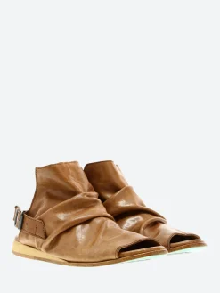 MOMA - 36903 in Camel Lubrix