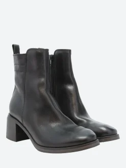 MOMA - 72401C Ankle Boot in Nero Cusna