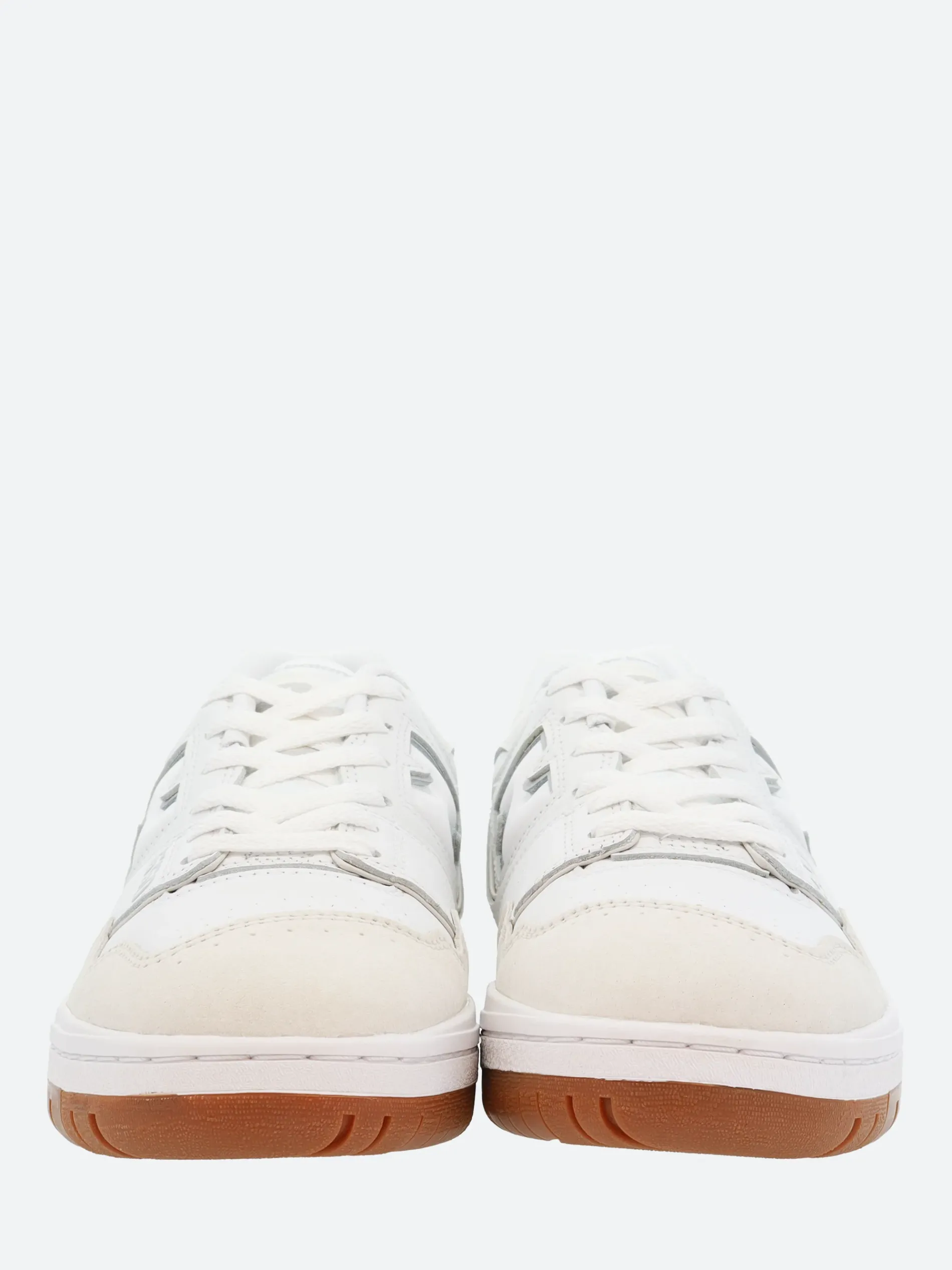 New Balance - 550 in White/Gum