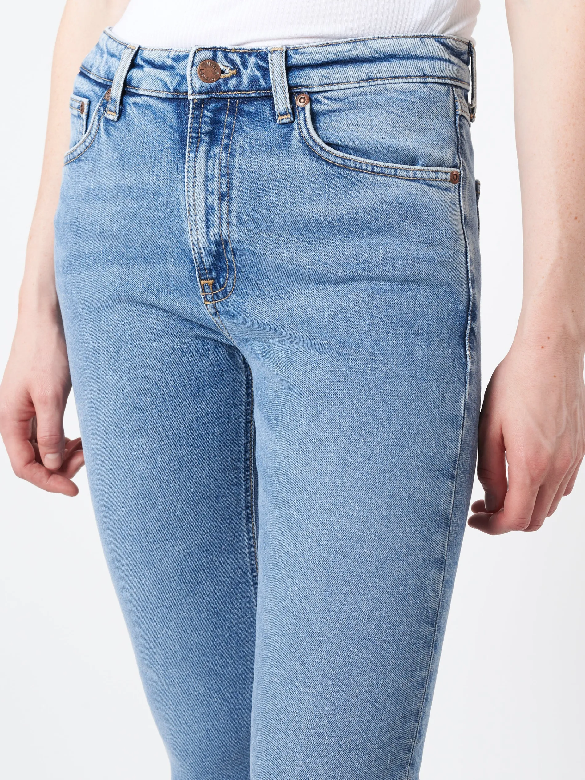 Nudie Jeans - Mellow Mae in Bluebird