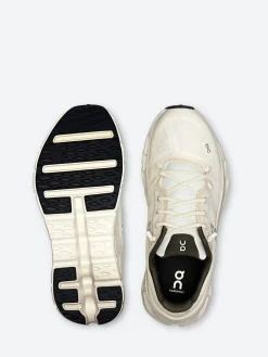 On - Women's Cloudtilt in Pearl and Ice