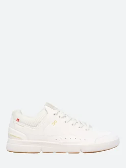 On - Women's The Roger Centre Court in White and Gum
