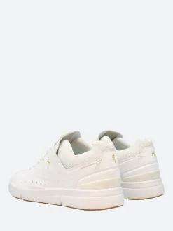 On - Women's The Roger Centre Court in White and Gum