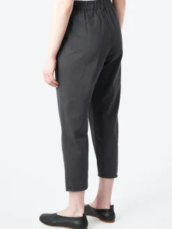 Pas de Calais - Denim Cropped Pants in Black