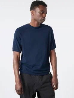 Peregrine - Knitted T-Shirt in Navy