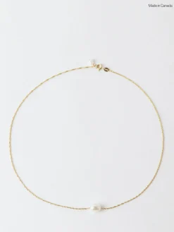 Poppy Finch - Petite Oval Pearl Solitaire Necklace