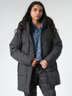 Quartz Co. - June Hooded Down Puffer Jacket in Black