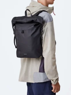 Sandqvist - Konrad in Black