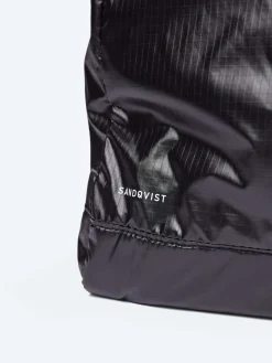 Sandqvist - Viggo in Black