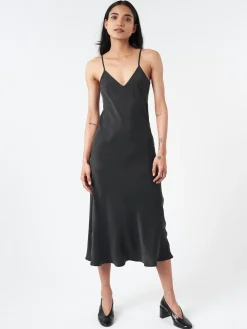 SILK LAUNDRY - 90s Slip Dress in Black