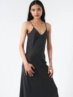 SILK LAUNDRY - 90s Slip Dress in Black