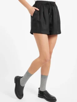 Silk Laundry - Twill Slouch Shorts in Black