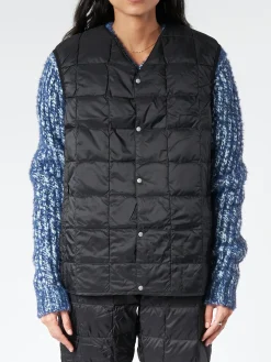 TAION - V-Neck Button Down Vest in Black