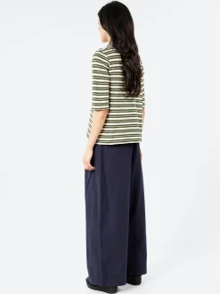 TOAST - Round Collar Tee in Dark Olive and Ecru