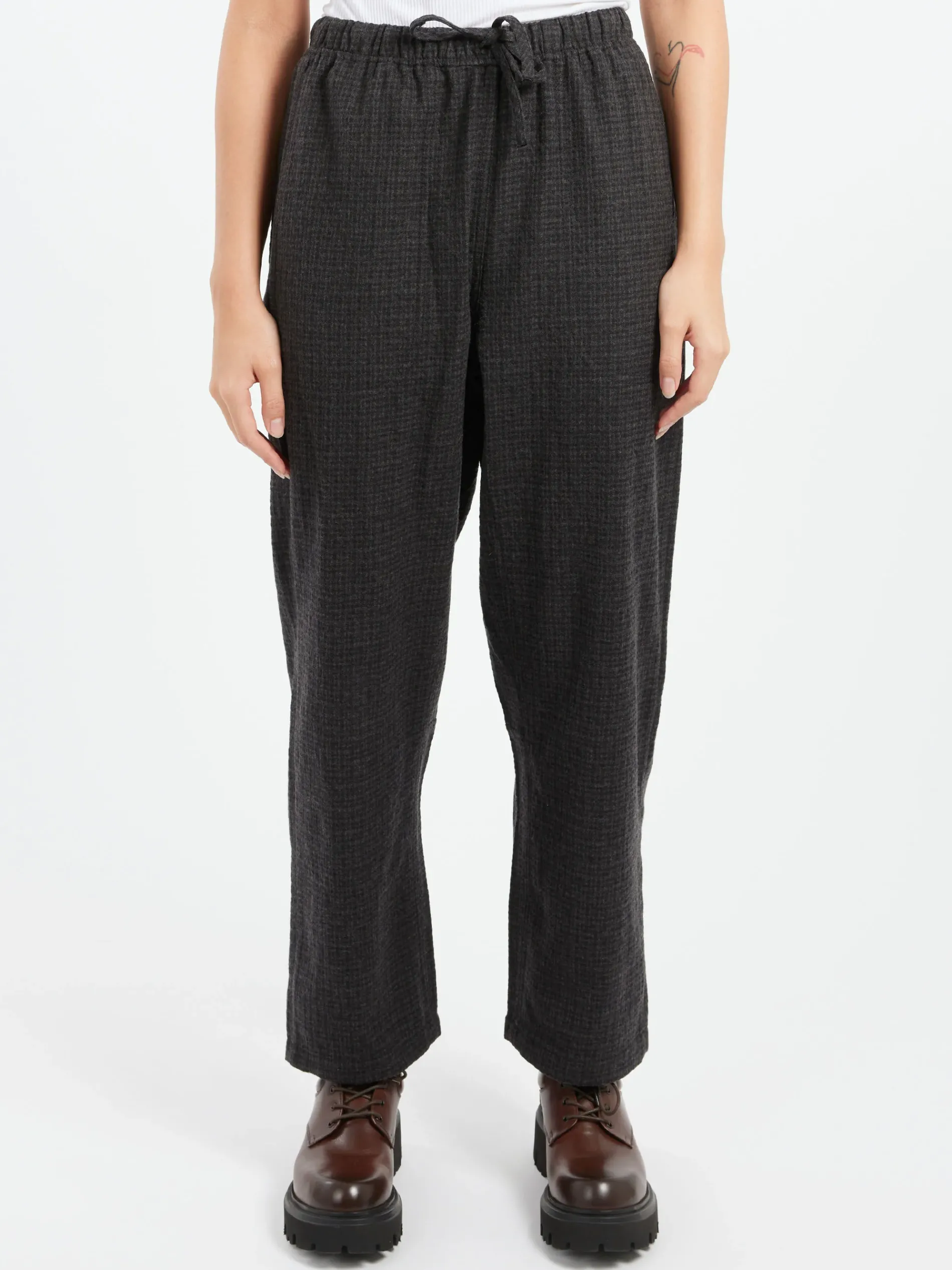 TOAST - Suki Seersucker Check Trousers in Carbon