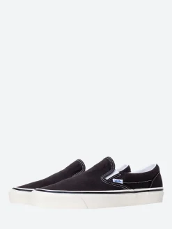 Vans - Anaheim Factory Classic Slip-On 98 DX in Black and White