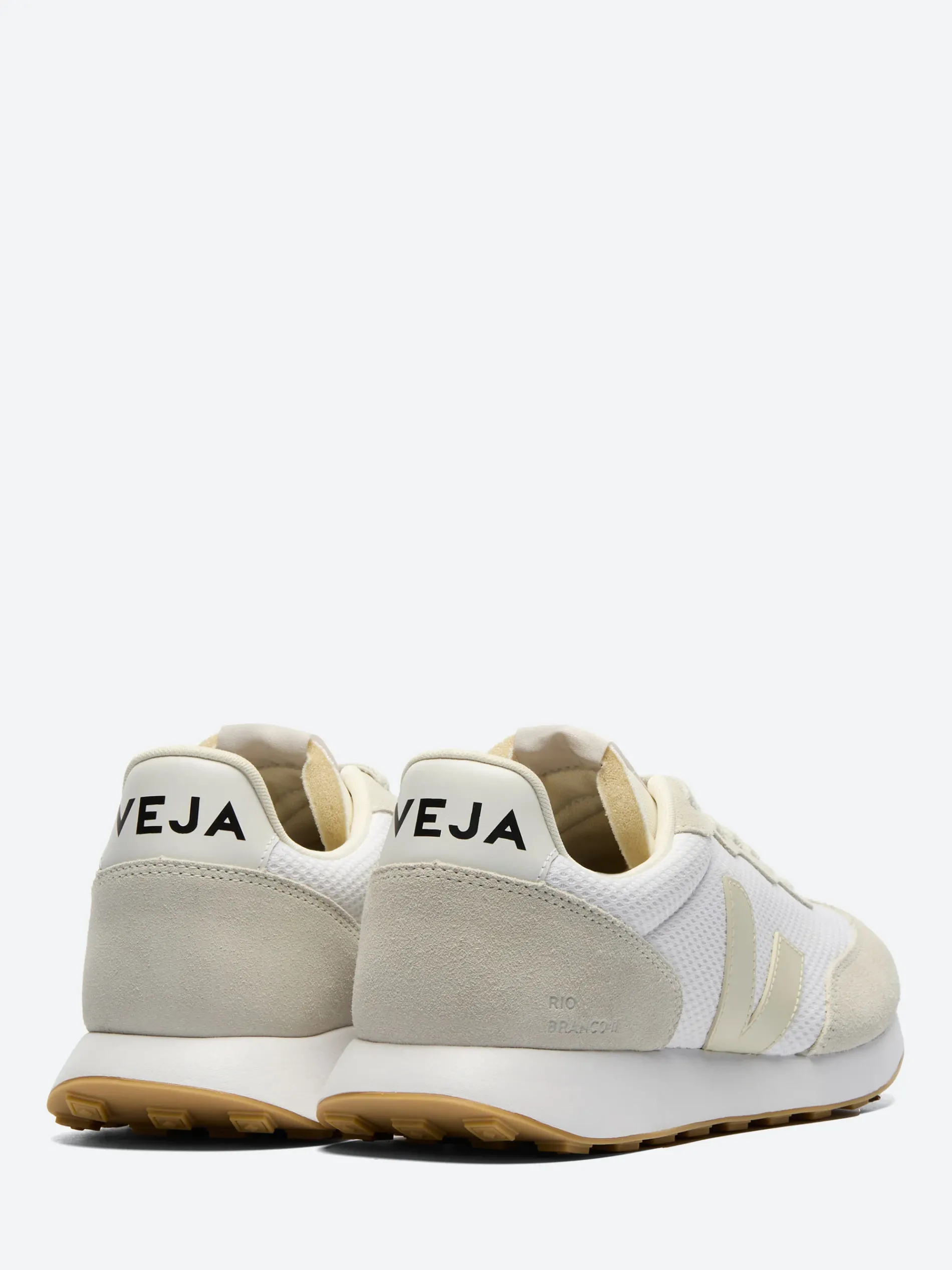 Veja - Rio Branco II Alveomesh in White and Pierre
