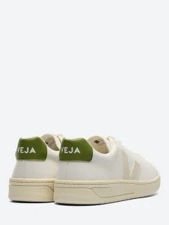 Veja - Urca CWL in White, Pierre and Kiwi