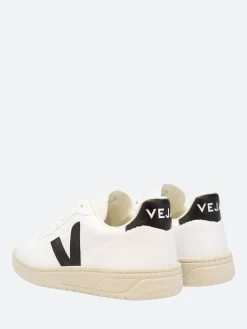 Veja - V-10 CWL in White and Black