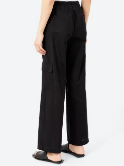 Xirena - Cargo Pants in Black